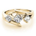 Three Stone Engagement Ring, Square Shape, in Yellow Gold - 83817