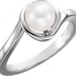 Sterling Silver Cultured White Freshwater Pearl Ring - 6481