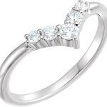 14K White 1/4 CTW Diamond Graduated "V" Ring - 123361